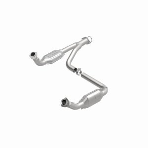 Chevrolet Silverado 2500 HD Catalytic Converter - Magnaflow - Direct-Fit - `07-`10