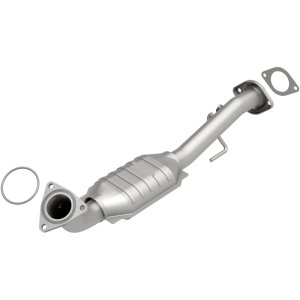 GMC Yukon Catalytic Converter - Passenger Side - Magnaflow - OEM Grade Direct-Fit - `01-`06
