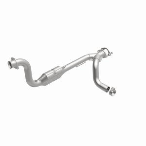 Dodge Durango Catalytic Converter - Passenger Side - Magnaflow - OEM Grade Federal/EPA Compliant Direct-Fit - `07-`09