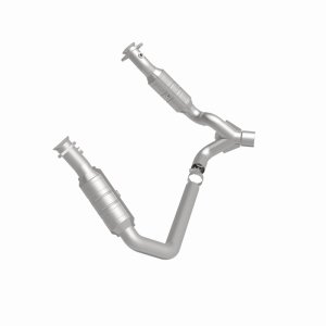 Ram 1500 Catalytic Converter - Magnaflow - OEM Grade Direct-Fit - `11-`13