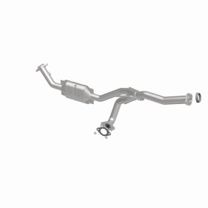 Ford Ranger Catalytic Converter - Passenger Side - Magnaflow - OEM Grade Direct-Fit - `07-`08