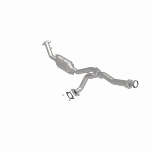 Mazda B3000 Catalytic Converter - Passenger Side - Magnaflow - OEM Grade Direct-Fit - `07-`08