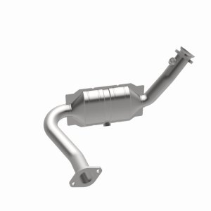 Ford Ranger Catalytic Converter - Driver Side - Magnaflow - OEM Grade Direct-Fit - `07-`11