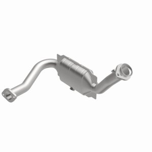 Mazda B4000 Catalytic Converter - Driver Side - Magnaflow - OEM Grade Direct-Fit - `07-`10