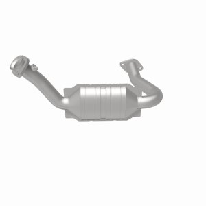 Mazda B4000 Catalytic Converter - Driver Side - Magnaflow - OEM Grade Direct-Fit - `07-`10