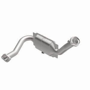 Mazda B4000 Catalytic Converter - Driver Side - Magnaflow - OEM Grade Direct-Fit - `07-`10