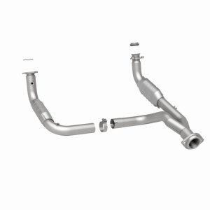 Hummer H2 Catalytic Converter - Magnaflow - OEM Grade Federal/EPA Compliant Direct-Fit - `07-`09