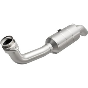 Lincoln Mark LT Catalytic Converter - Driver Side - Magnaflow - Direct-Fit, OEM Grade, Federal/EPA Compliant - `06-`08