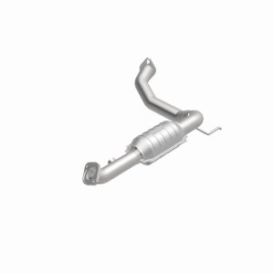 Toyota 4Runner Catalytic Converter - Driver Side Rear - Magnaflow - OEM Grade Direct-Fit - `05-`09