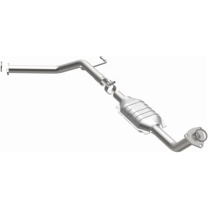 Toyota Sequoia Catalytic Converter - Magnaflow - OEM Grade Direct-Fit - `05-`07