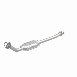 Toyota Sequoia Catalytic Converter - Magnaflow - OEM Grade Direct-Fit - `05-`07