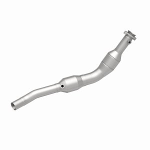 Land Rover LR3 Catalytic Converter - Driver Side - Magnaflow - Direct-Fit, OEM Grade, Federal/EPA Compliant, Spun Body Design, Mandrel-Bent 409 Stainless Steel - `05-`09