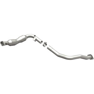 Land Rover Range Rover Sport Catalytic Converter - Passenger Side - Magnaflow - OEM Grade Direct-Fit, Federal/EPA Compliant - `06-`09