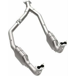 Land Rover Discovery Catalytic Converter - Magnaflow - Direct-Fit - `99-`04