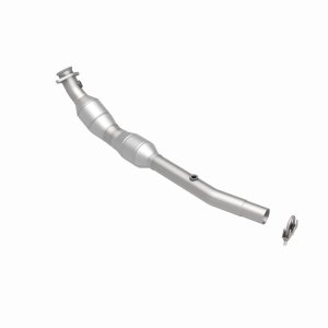 Land Rover Range Rover Catalytic Converter - Passenger Side - Magnaflow - Direct-Fit OEM Grade (EPA Compliant, Spun Body, 409 Stainless Steel) - `03-`05