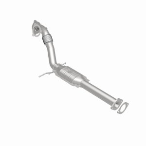Volvo XC70 Catalytic Converter - Magnaflow - OEM Grade Federal/EPA Compliant Direct-Fit - `05-`07