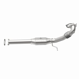 Volvo XC70 Catalytic Converter - Magnaflow - OEM Grade Federal/EPA Compliant Direct-Fit - `05-`07