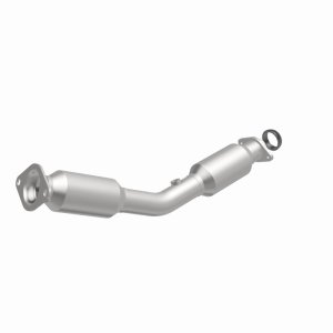 Nissan Sentra Catalytic Converter - Magnaflow - OEM Grade Direct-Fit - `07-`12