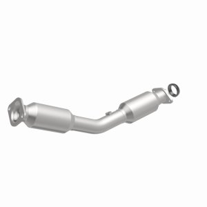Nissan Sentra Catalytic Converter - Magnaflow - OEM Grade Direct-Fit - `07-`12