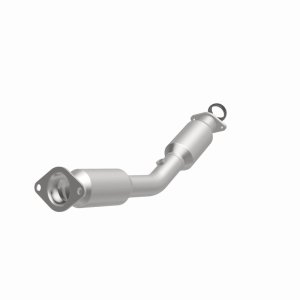 Nissan Versa Catalytic Converter - Magnaflow - OEM Grade Direct-Fit - `12-`19