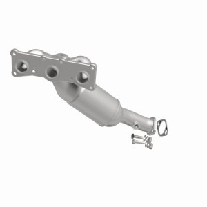 BMW 3 Series Catalytic Converter - Rear - Magnaflow - OEM Grade Direct-Fit - `07-`13