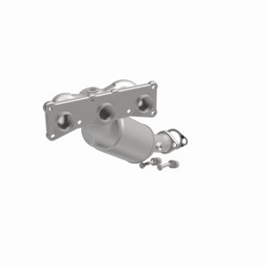 BMW 3 Series Catalytic Converter - Rear - Magnaflow - OEM Grade Direct-Fit - `07-`13