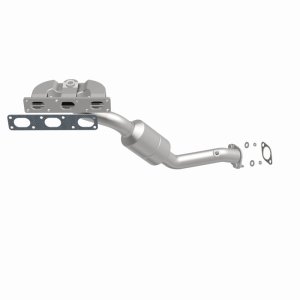 BMW 5 Series Catalytic Converter - Rear - Magnaflow - OEM Grade Direct-Fit Manifold - `04-`05