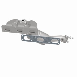 BMW 5 Series Catalytic Converter - Rear - Magnaflow - OEM Grade Direct-Fit - `01-`03