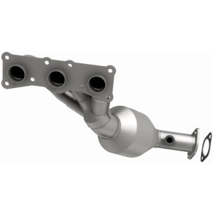 BMW 5 Series Performance Exhaust - Rear - Magnaflow - OEM Grade Federal/EPA Compliant Direct-Fit Catalytic Converter - `06-`07