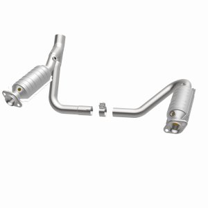 Chrysler Aspen Catalytic Converter - Magnaflow - Direct-Fit, OEM Grade - 2007