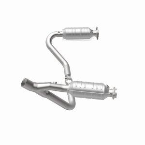 Dodge Durango Catalytic Converter - Magnaflow - Direct-Fit, OEM Grade - `05-`08