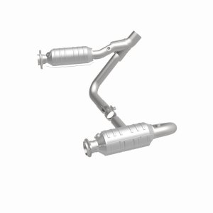 Dodge Durango Catalytic Converter - Magnaflow - Direct-Fit, OEM Grade - `05-`08