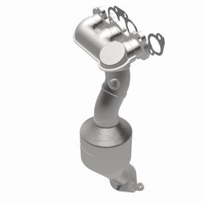 Toyota Sienna Catalytic Converter - Magnaflow - OEM Grade Direct-Fit - `04-`06