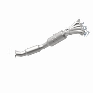 Ford Focus Catalytic Converter - Magnaflow - Direct-Fit, Manifold, OEM Grade - `08-`10