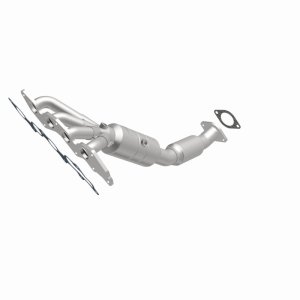 Ford Focus Catalytic Converter - Magnaflow - Direct-Fit, Manifold, OEM Grade - `08-`10