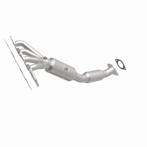 Ford Focus Catalytic Converter - Magnaflow - Direct-Fit, Manifold, OEM Grade - `08-`10