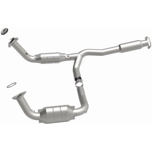 Chevrolet Trailblazer EXT Catalytic Converter - Magnaflow - Direct Fit - `03-`06