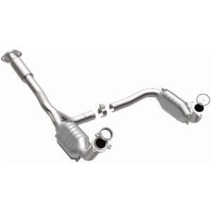Chevrolet Trailblazer EXT Catalytic Converter - Magnaflow - Direct Fit - `03-`06
