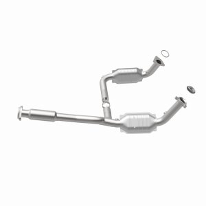 Chevrolet Trailblazer EXT Catalytic Converter - Magnaflow - Direct Fit - `03-`06