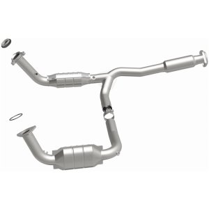 Chevrolet Trailblazer EXT Catalytic Converter - Magnaflow - Direct Fit - `03-`06