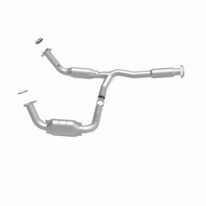 GMC Envoy XL Catalytic Converter - Magnaflow - Direct Fit - `03-`06