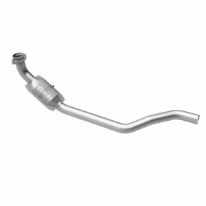 Ford Escape Catalytic Converter - Magnaflow - Direct-Fit - 2005