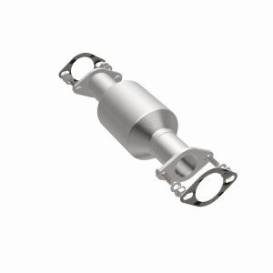 Kia Sorento Catalytic Converter - Rear - Magnaflow - OEM Grade Direct-Fit - `03-`06