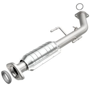 Toyota Sienna Catalytic Converter - Magnaflow - OEM Grade Direct-Fit - `01-`03
