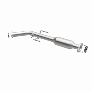 Toyota Sienna Catalytic Converter - Magnaflow - OEM Grade Direct-Fit - `01-`03
