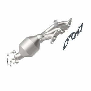 Nissan Frontier Catalytic Converter - Driver Side - Magnaflow - Direct Fit - `02-`04