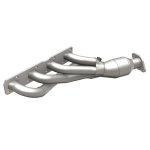 Nissan TITAN Catalytic Converter - Driver Side - Magnaflow - HM Grade Federal/EPA Compliant Direct-Fit - `04-`15