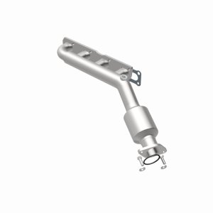 Nissan TITAN Catalytic Converter - Driver Side - Magnaflow - HM Grade Federal/EPA Compliant Direct-Fit - `04-`15