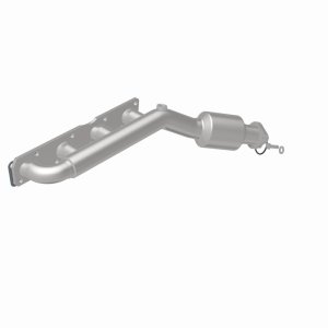 Nissan TITAN Catalytic Converter - Driver Side - Magnaflow - HM Grade Federal/EPA Compliant Direct-Fit - `04-`15