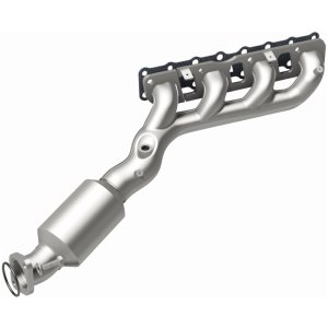 Nissan Armada Catalytic Converter - Magnaflow - HM Grade Direct-Fit - `05-`15 Nissan Armada Catalytic Converter - Magnaflow - HM Grade Direct-Fit - `05-`15